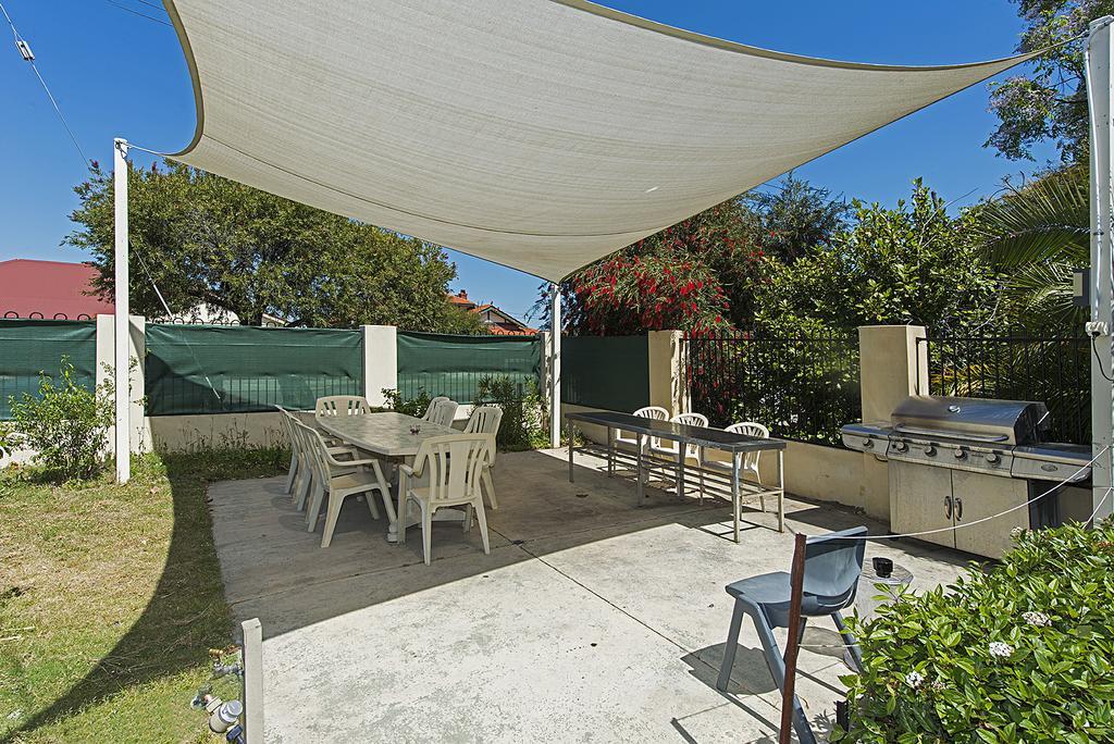 Victoria Park Lodge Perth Esterno foto